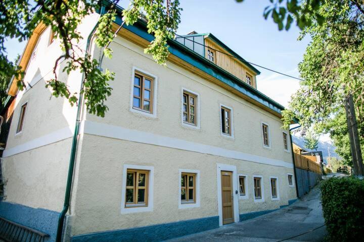 Apartment Aussee- Beletage Salzherrenhof- Kueche, Wlan, Netflix "바트아우시 외부 사진