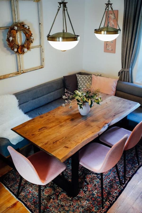 Apartment Aussee- Beletage Salzherrenhof- Kueche, Wlan, Netflix "바트아우시 외부 사진
